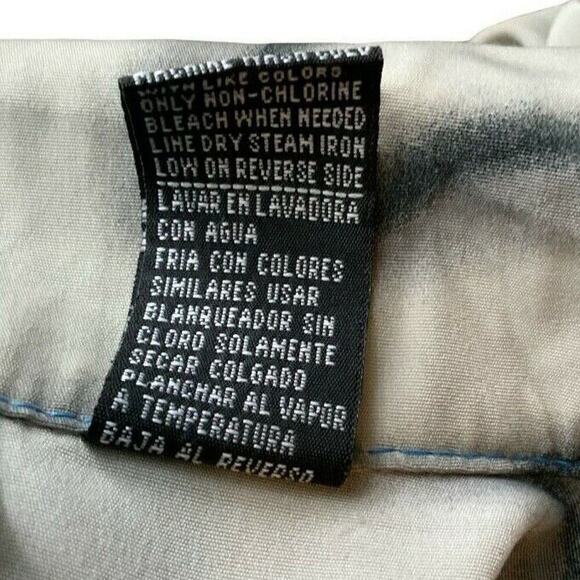 J/E/T Shirt Men's Size Medium Streetwear Multicolor Graphics Buttons Casual Top - Picture 9 of 9